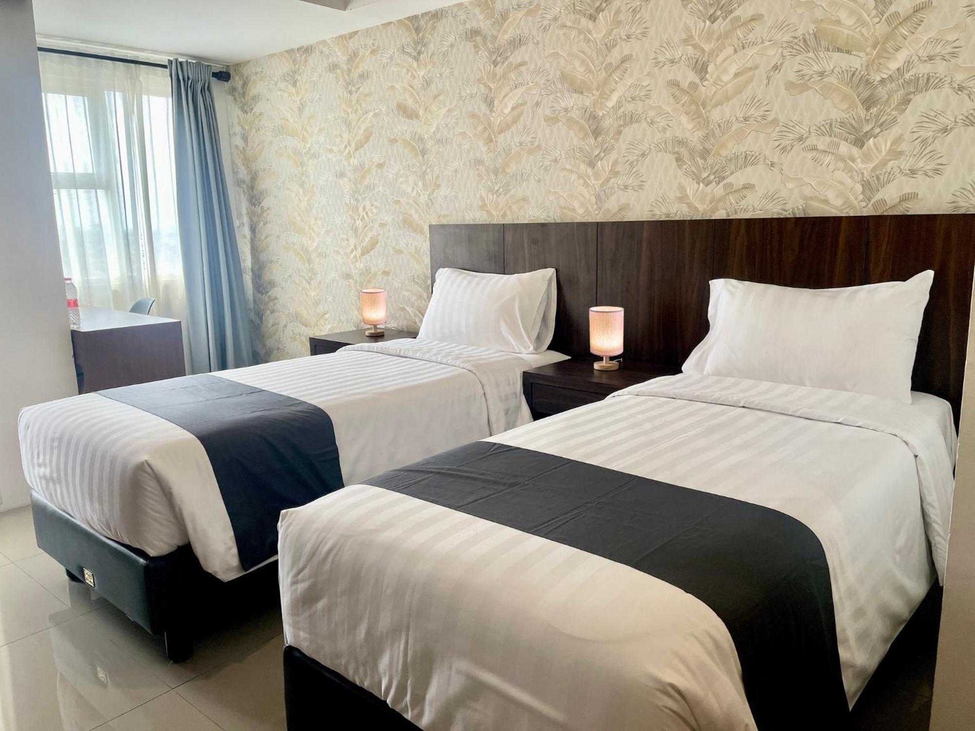 Nemuru Hotel Ciputat Pondokcabe Hilir Kültér fotó