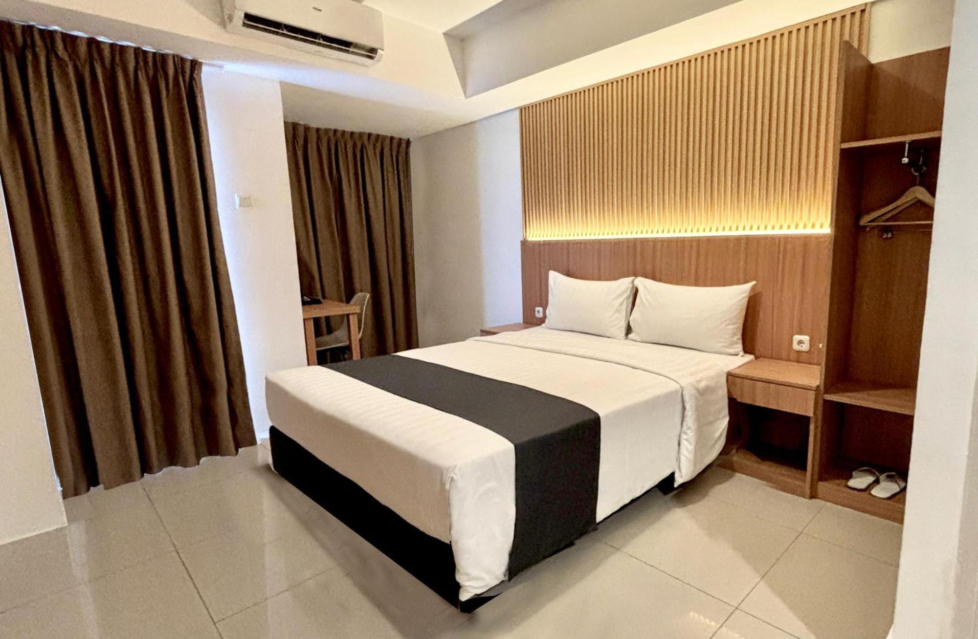 Nemuru Hotel Ciputat Pondokcabe Hilir Kültér fotó